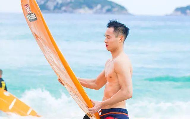 救援可怜的穴居人