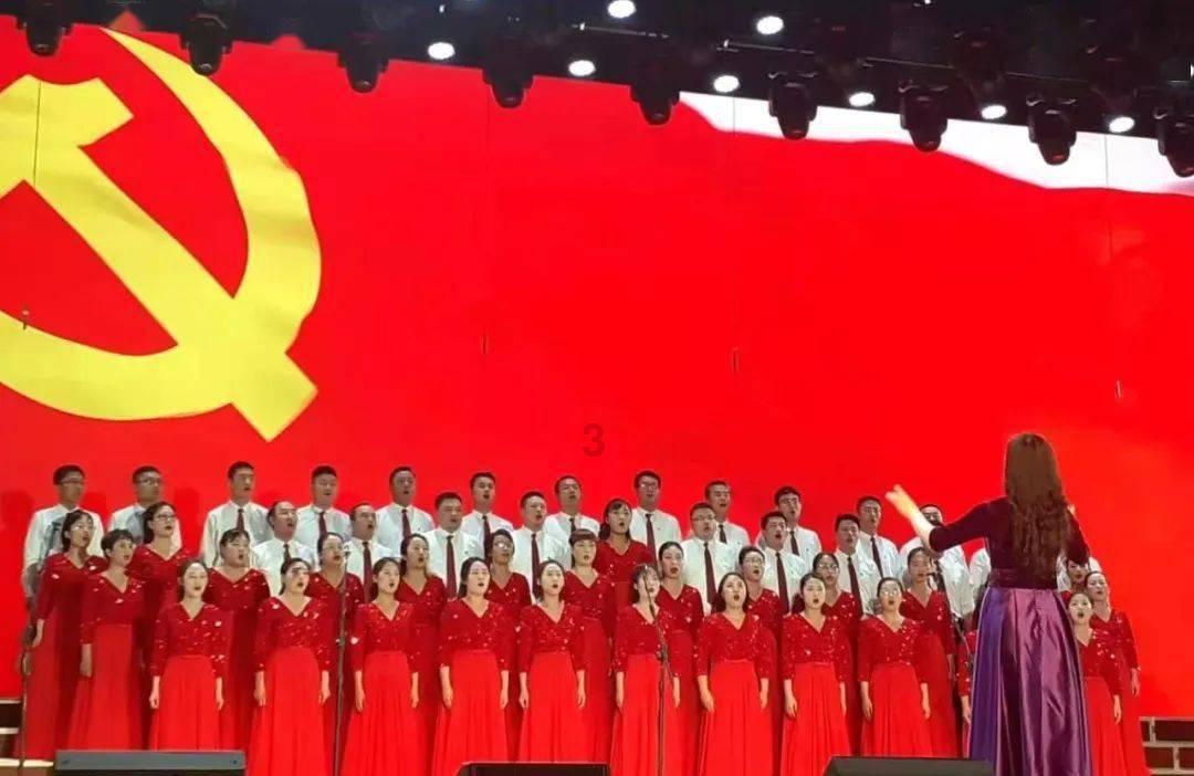 程丽华当选重庆市政协主席 将积极履行职责